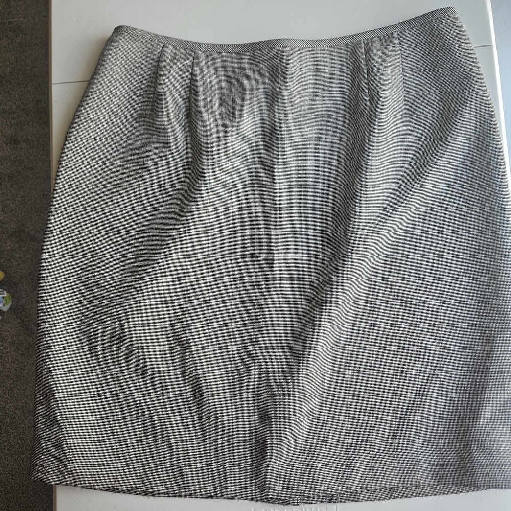Kasper Women's Size 18 Gray Skirt Set Faux Pockets - Picture 13 of 16